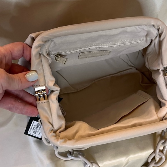 NWT Badgely Mischka Cream Hobo Bag size OS - Picture 5 of 7